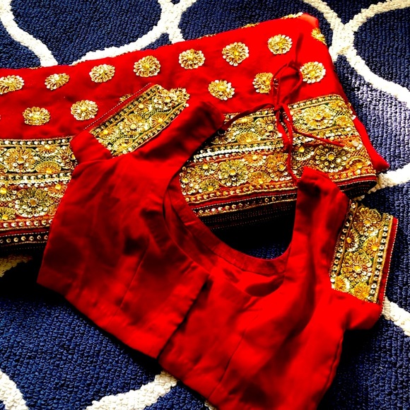 Gorgeous Wedding Saree - Picture 3 of 16